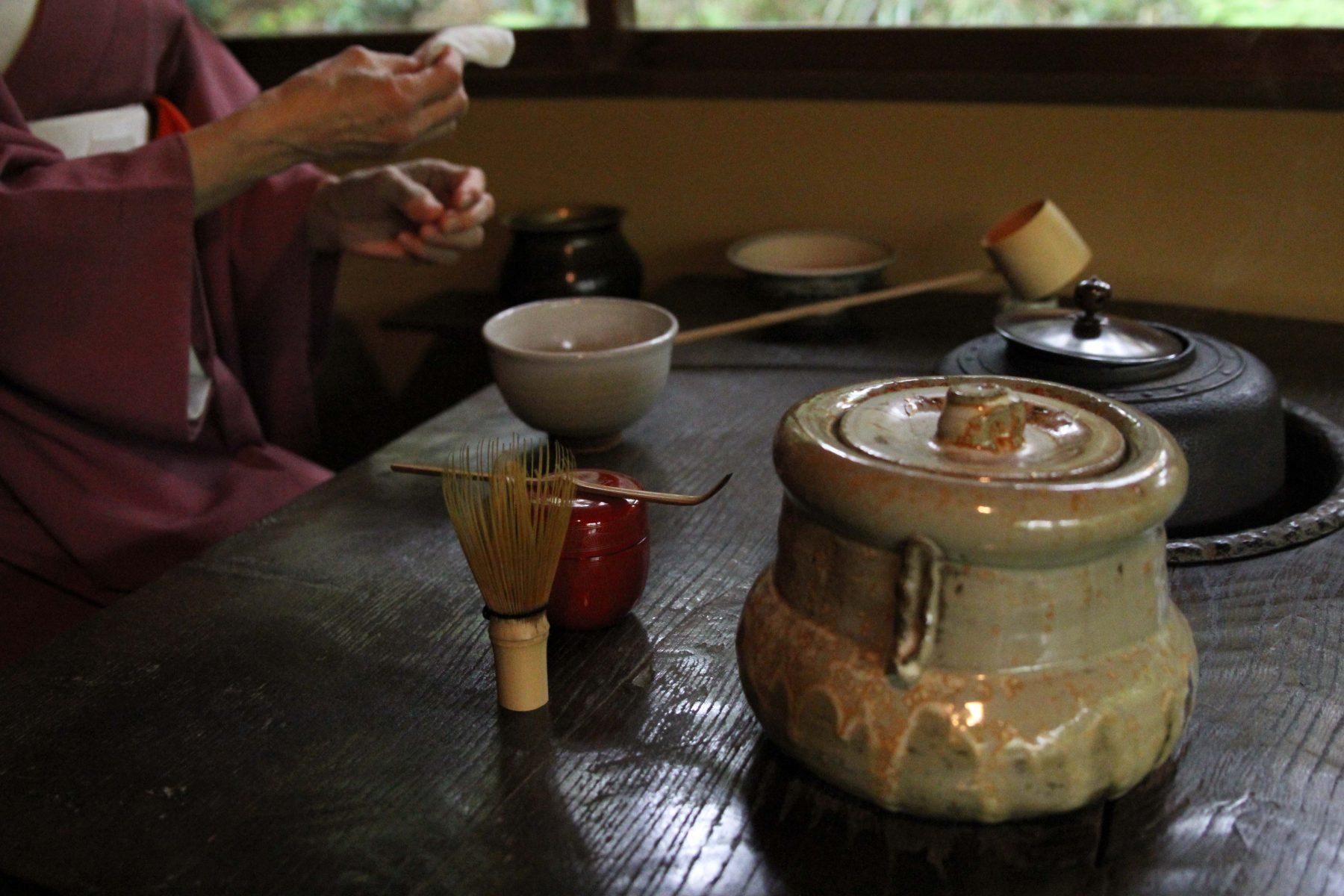 Tea ceremony at Happo-en gardens