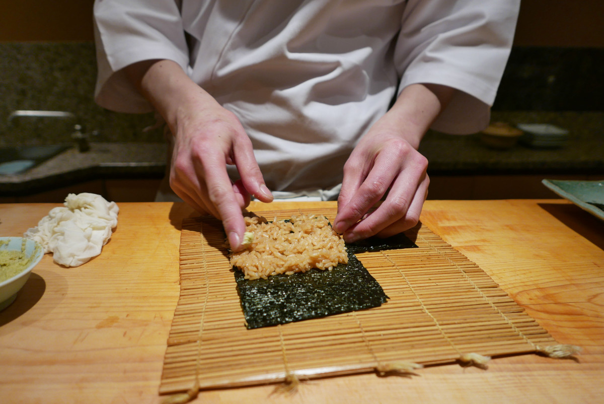 Making of the tuna roll