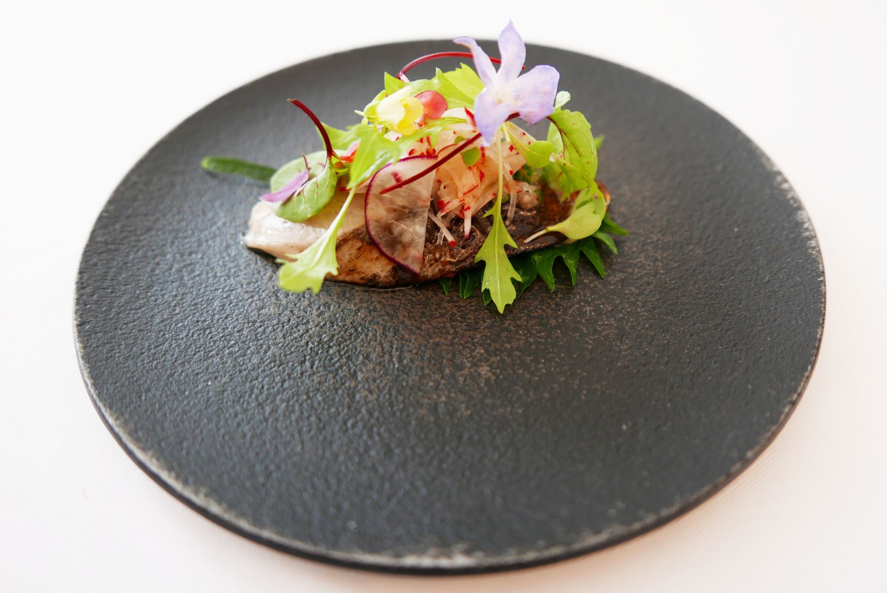 Marinated and smoked mackerel with leaves salad