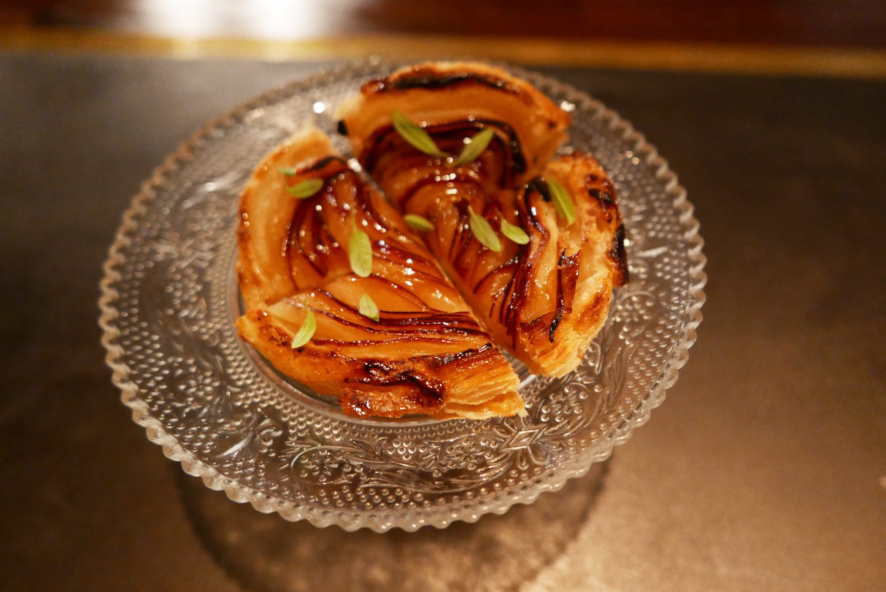 Burned pear tart