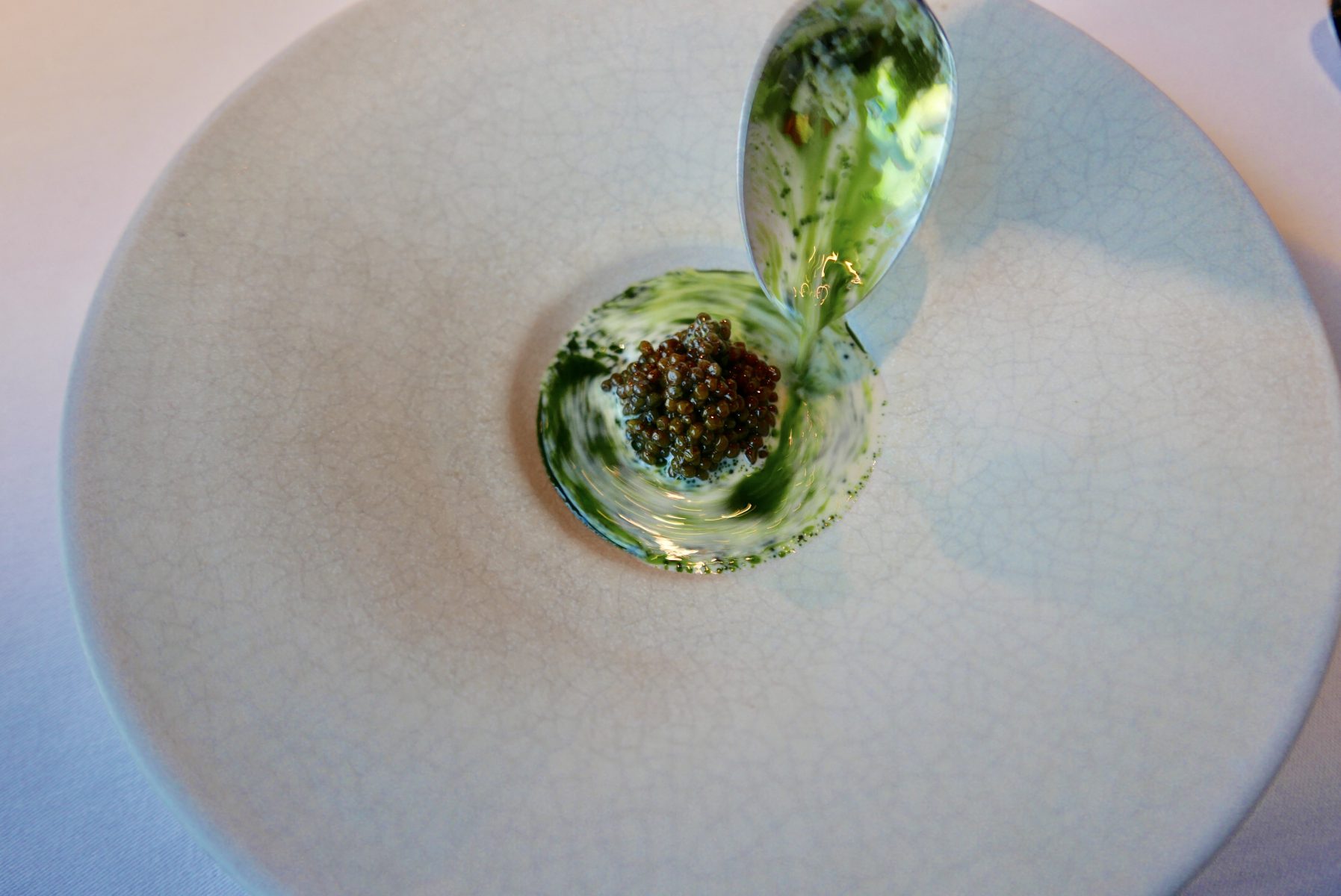 Aged caviar with salt from the west coast and emulsion of raw oysters, warm sauce of mussels and dill at Mäemo(3*), Oslo