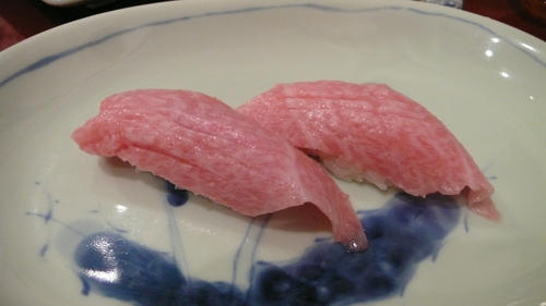 The fatty tuna in Kurumazushi