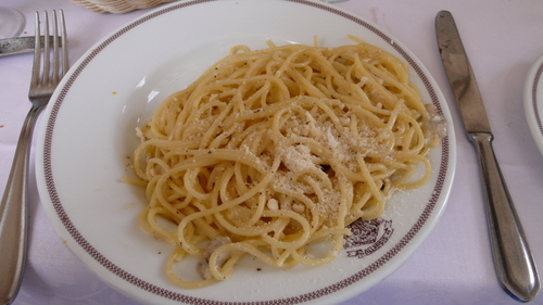 Spaghetti cacio e pepe