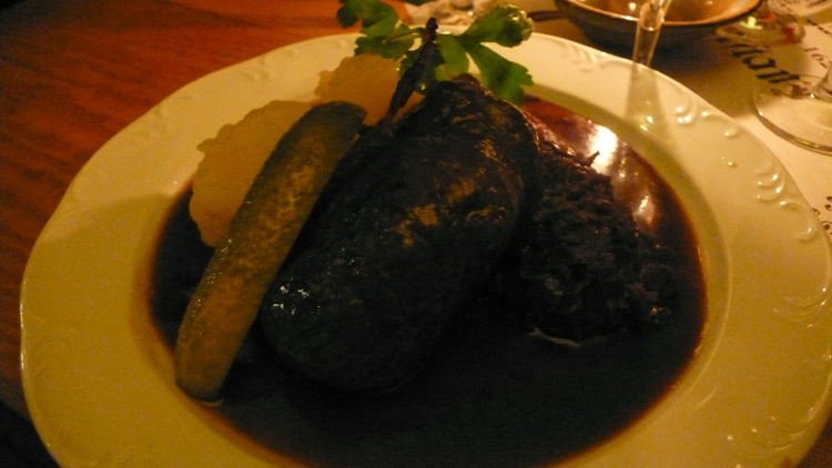 meat with black sauce