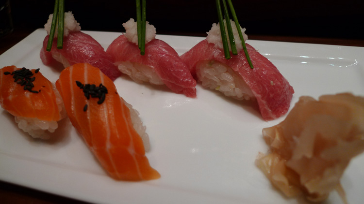 Toro and salmon sushi