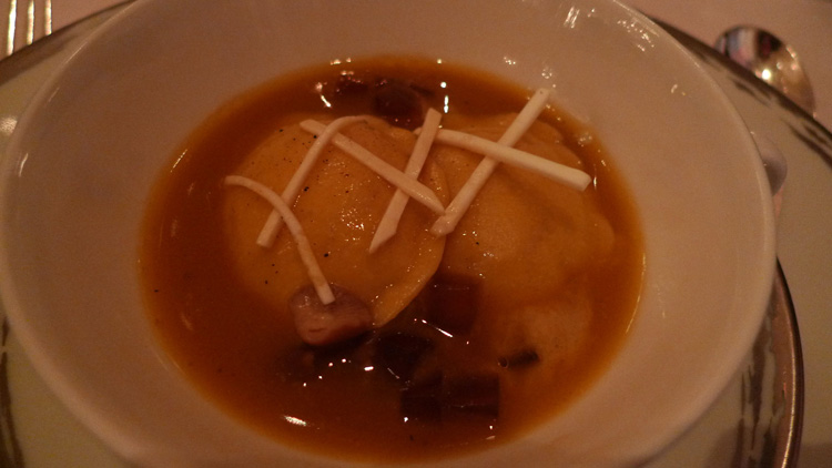 Ravioli of foie gras in mushroom broth for an amuse bouche (excellent)...