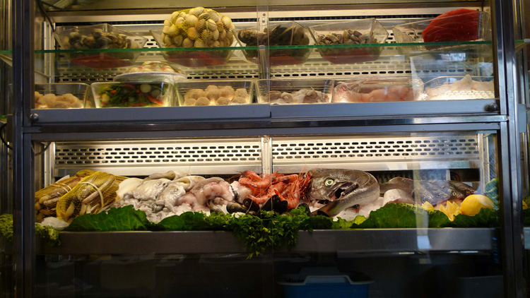 Seafood showcase