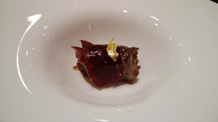 Chinese noodles wrapped in Iberian ham