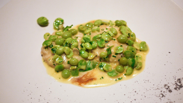 Ravioli of spring onion, lime, broad bean and mint purée