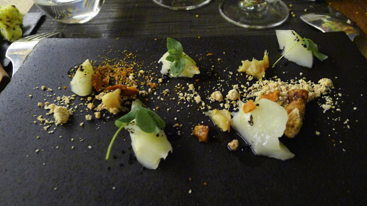 Jerusalem artichoke with hazelnuts, shallots and champagne