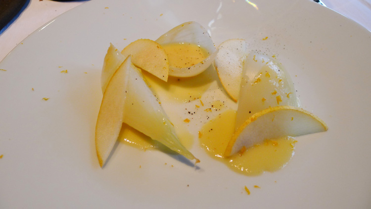 Cévennes onions, pear shavings