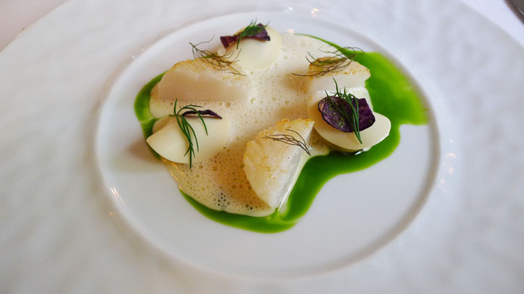 Scallops with dill
