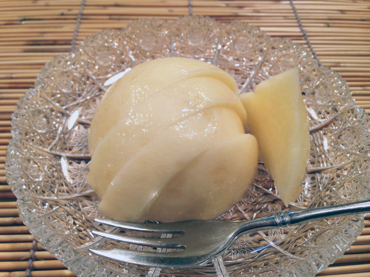 White peach at 7  chome Kyoboshi, Tokyo