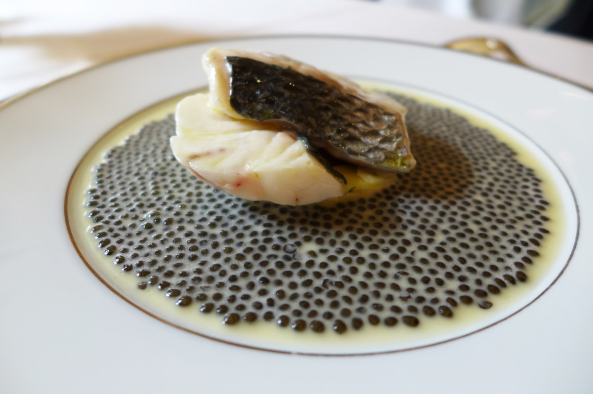 Sea bass with artichokes and caviar