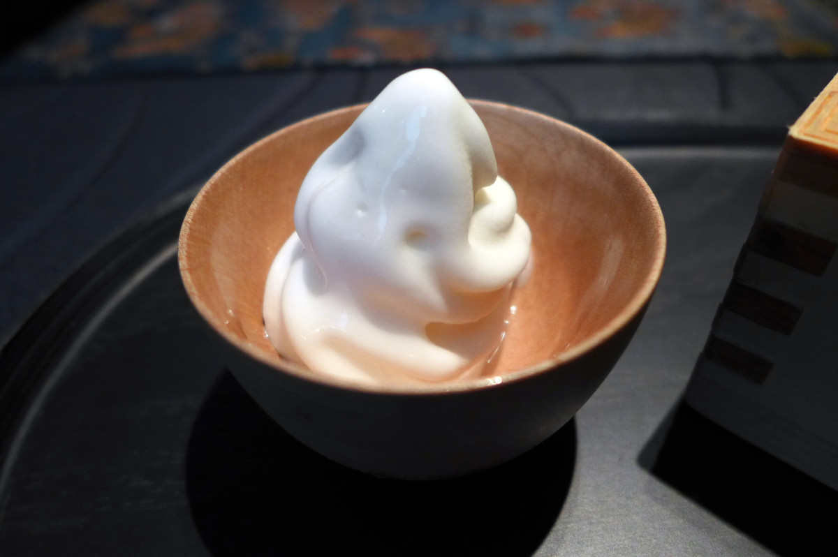 "Cold sake" ice cream