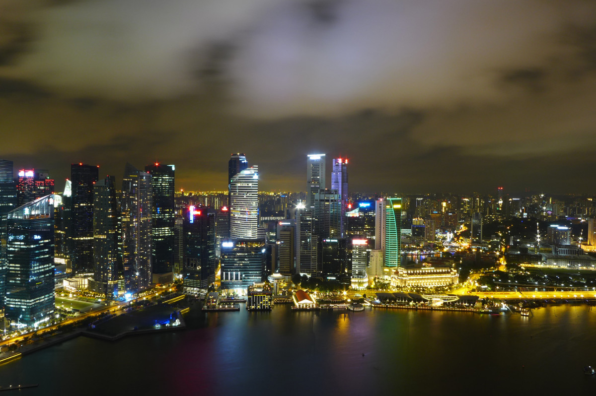 Singapore view from Marina Bay Sands Hotel... © Luxeat