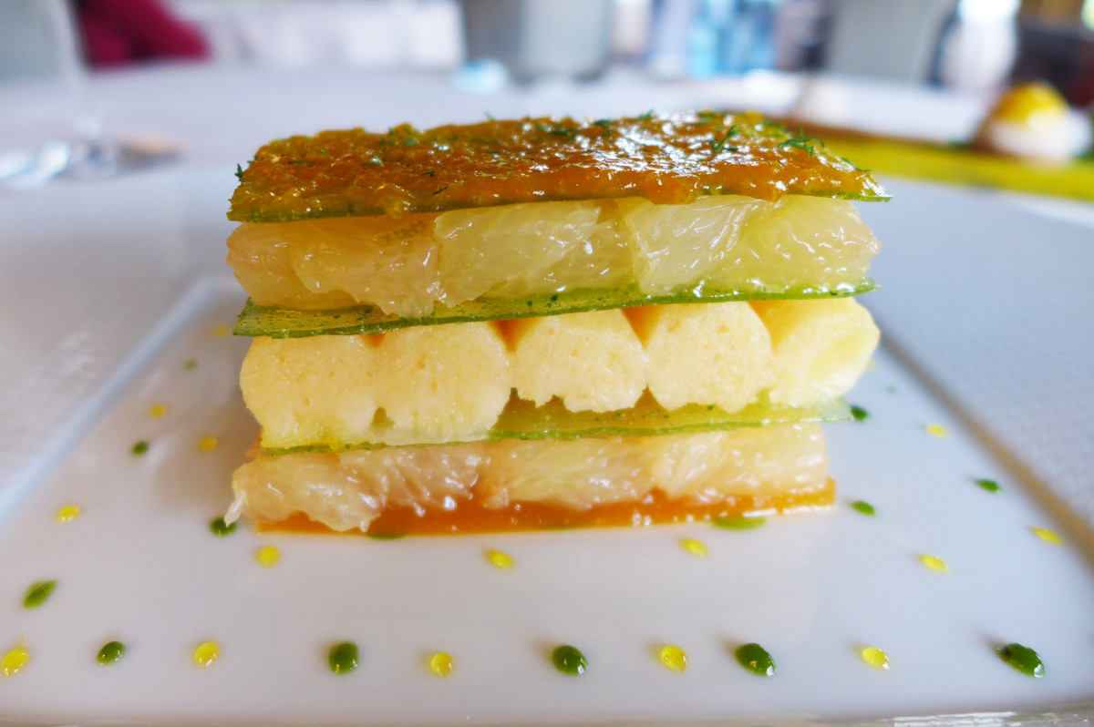 "Hot and cold" grapefruit dessert at Ledoyen, Paris