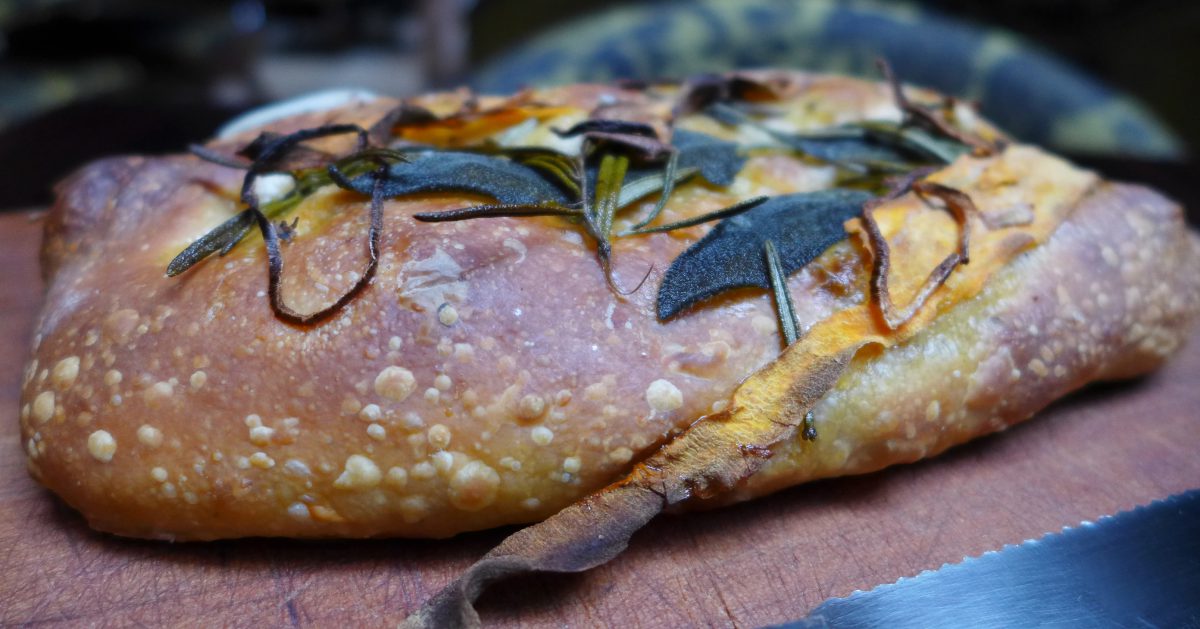 bread with sage, rosemary and sweet potatoes