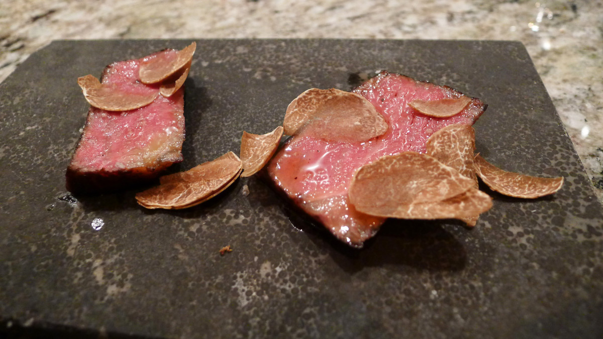 Swedish marbled beef with black truffles shavings