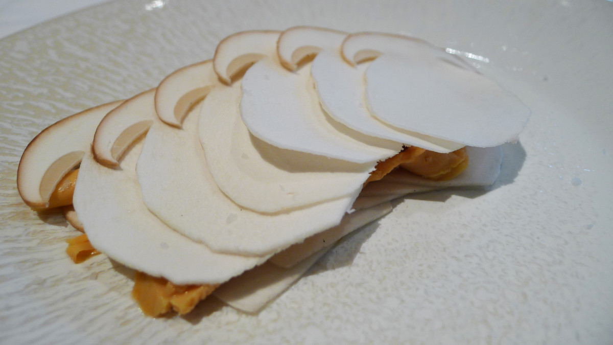 Foie gras, champignon de Paris and quince carpaccio