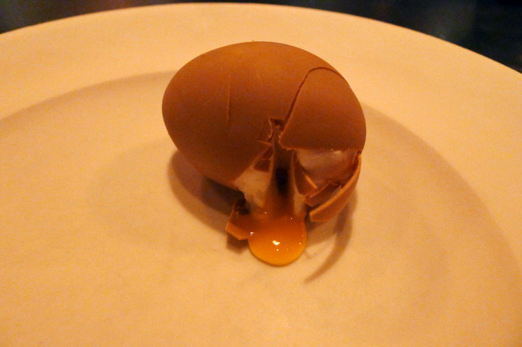 "Cracked egg ice cream, egg yolk jam". The highlight of the evening -  ingenious and very very good.