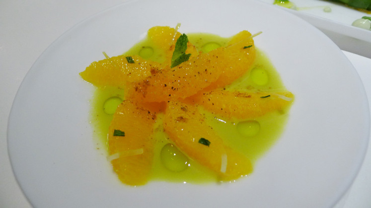 Orange salad with cilantro and cumin