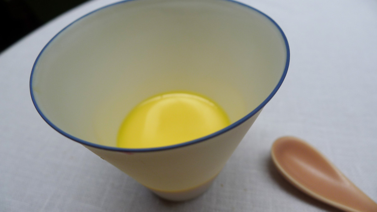 Egg cream with bergamot