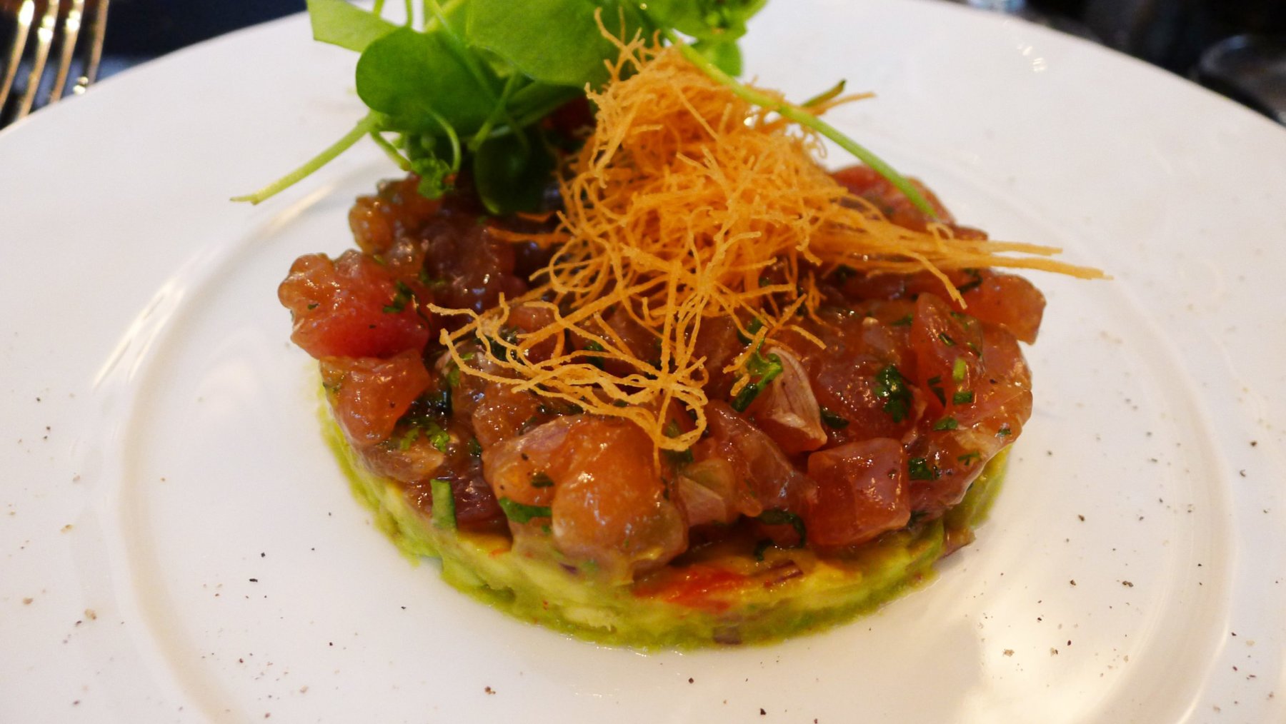 fresh tuna tartare