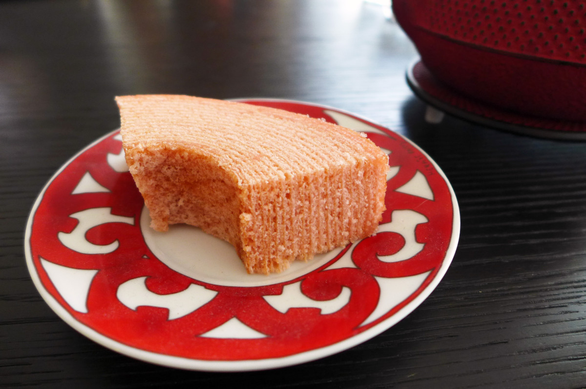 Sakura flavoured tree cake