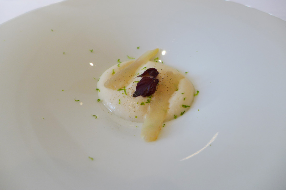 Cauliflower mousse with smoked sea bass