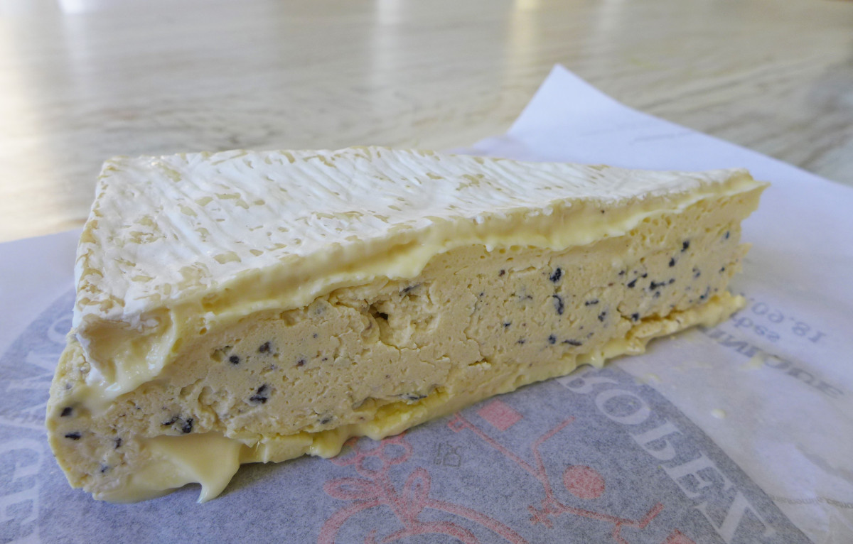 Brie with truffles