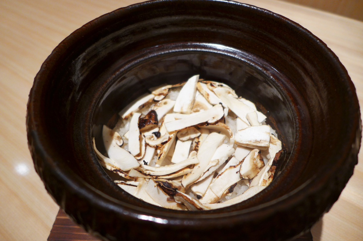 Matsutake mushroom rice