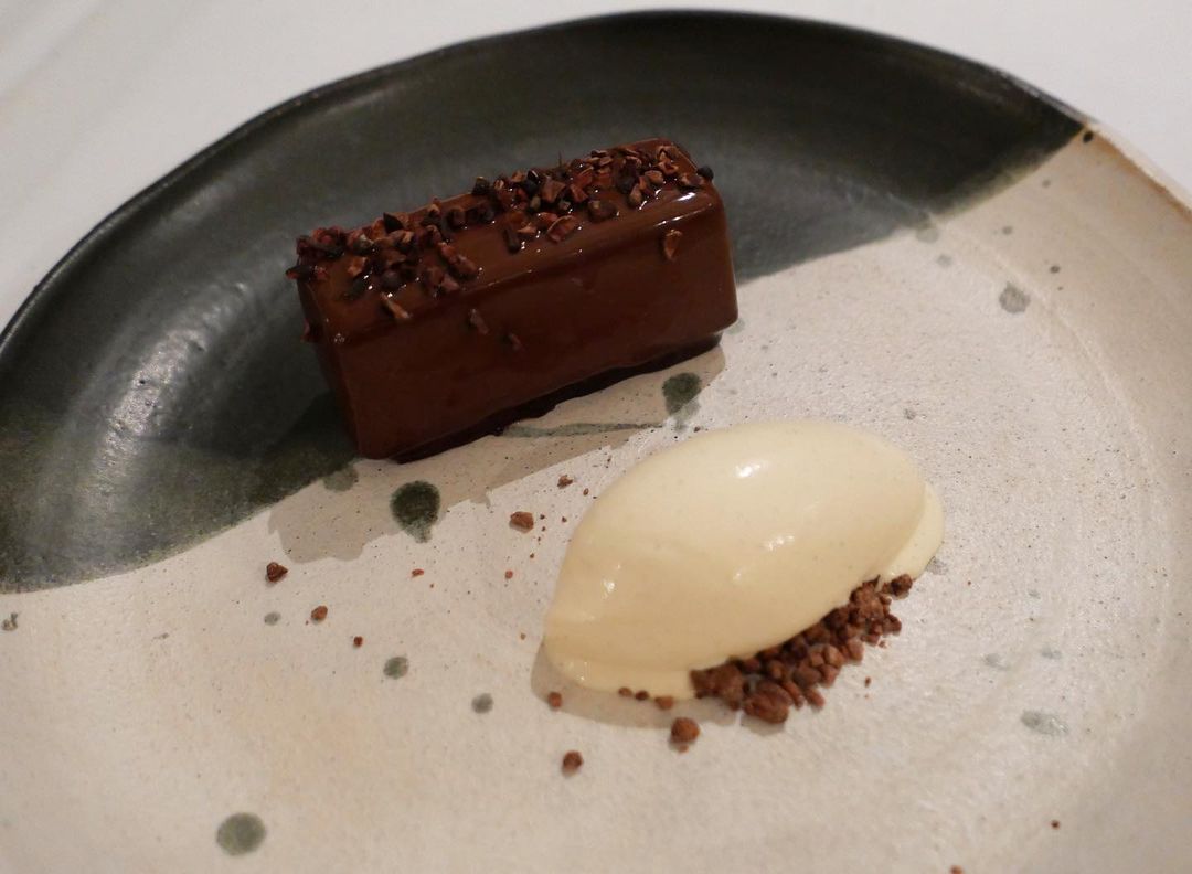 Chocolate moelleux, hazelnut praline and Indian vanilla ice cream