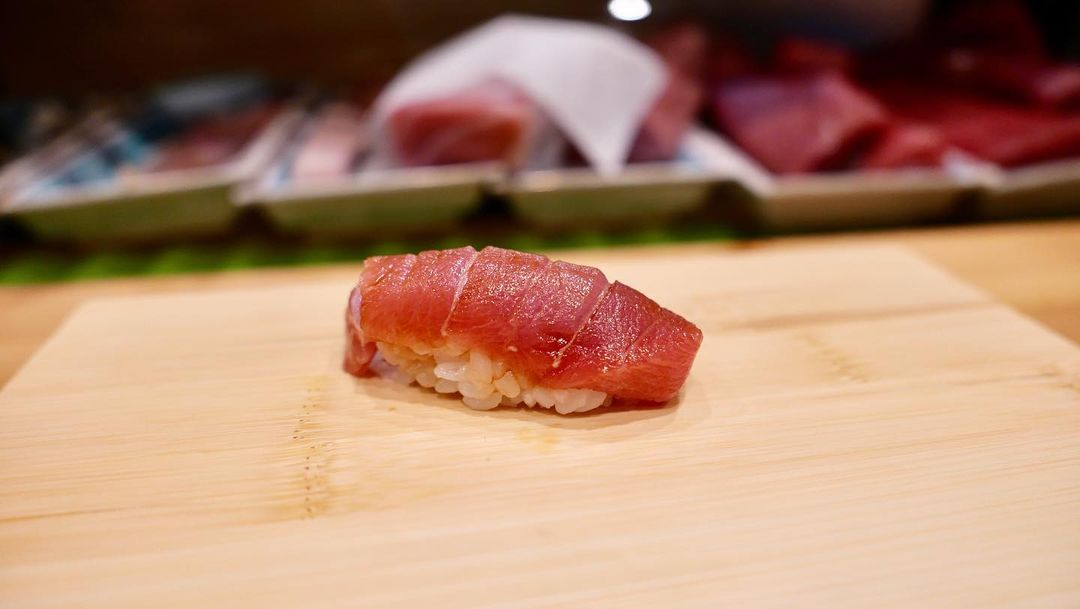 Medium fatty tuna nigiri