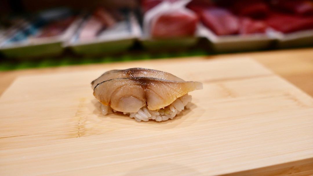 Mackerel nigiri