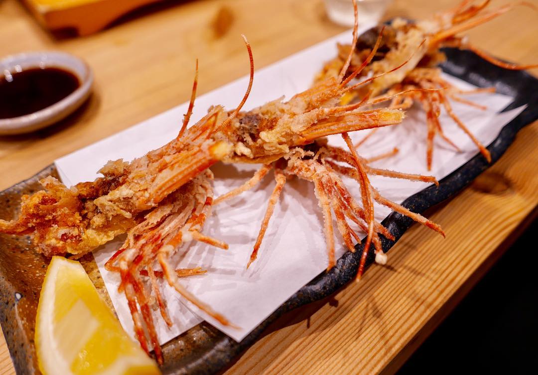 Botan shrimp and its deep fried head