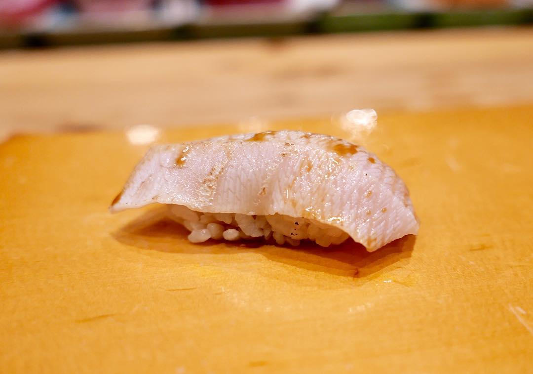 Yellow tail aburi with lemon and salt