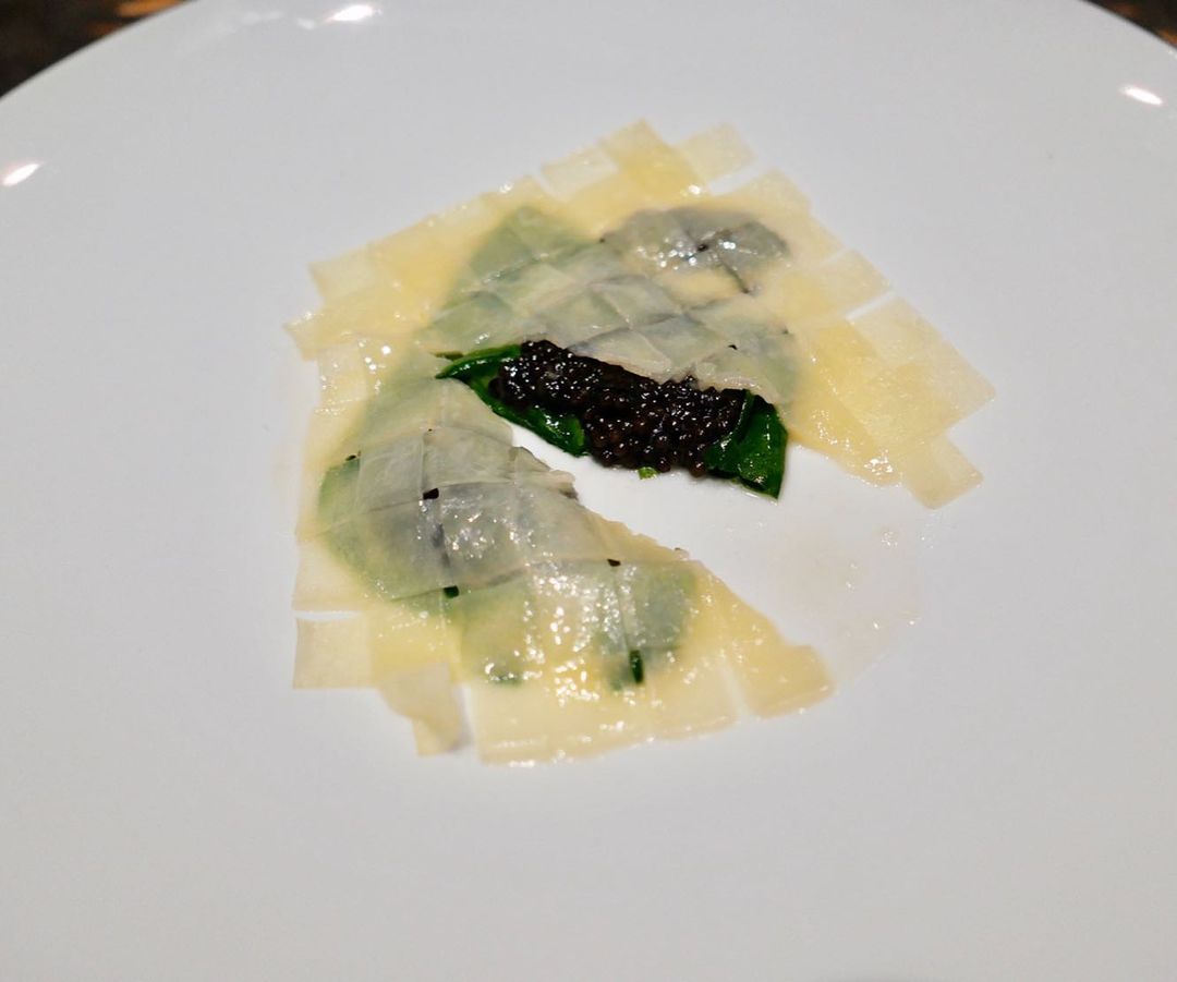 "Ce qui nous lie"- fantastic potato, spinach, capers and caviar dish with butter and dashi sauce